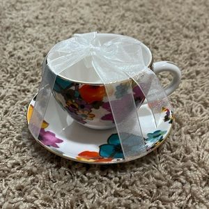 Grace’s Teaware teacup and saucer.